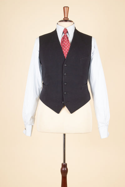 SWEDISH 1900S/1910S BLACK WAISTCOAT WITH COVERED BUTTONS. SIZE CA EU 46