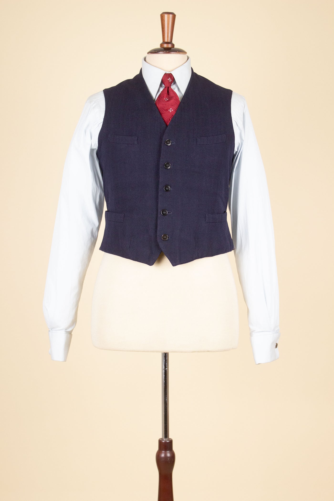 SWEDISH 1930S DARK BLUE SINGLE BREASTED WAISTCOAT. SIZE CA EU 48-50