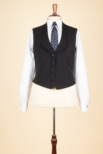 SWEDISH 1890S BLACK SHAWL LAPEL SINGLE BREASTED WAISTCOAT. SIZE CA EU 48