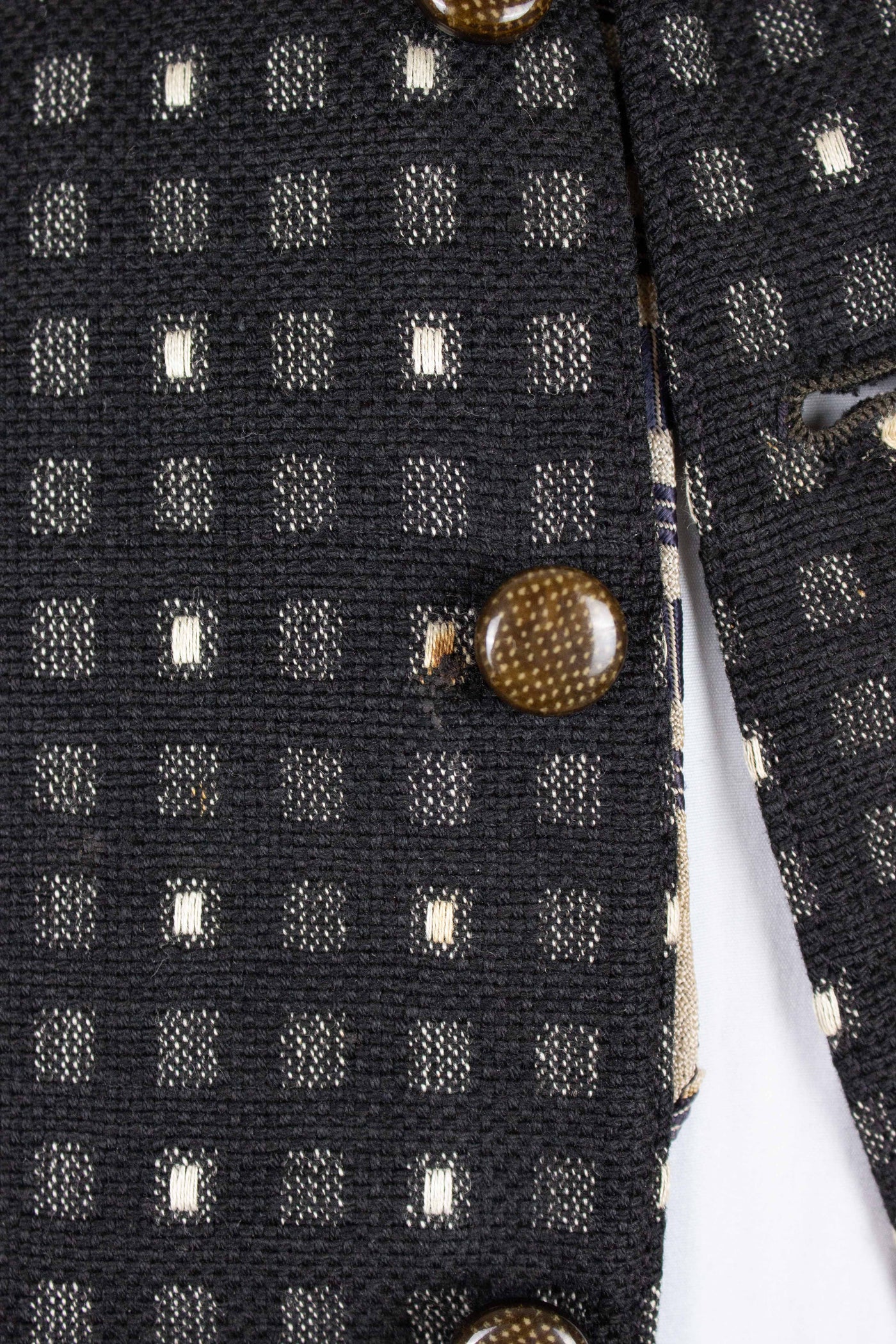 SWEDISH 1890S/1900S BLACK AND WHITE PATTERNED SINGLE BREASTED WAISTCOAT. SIZE CA EU 52