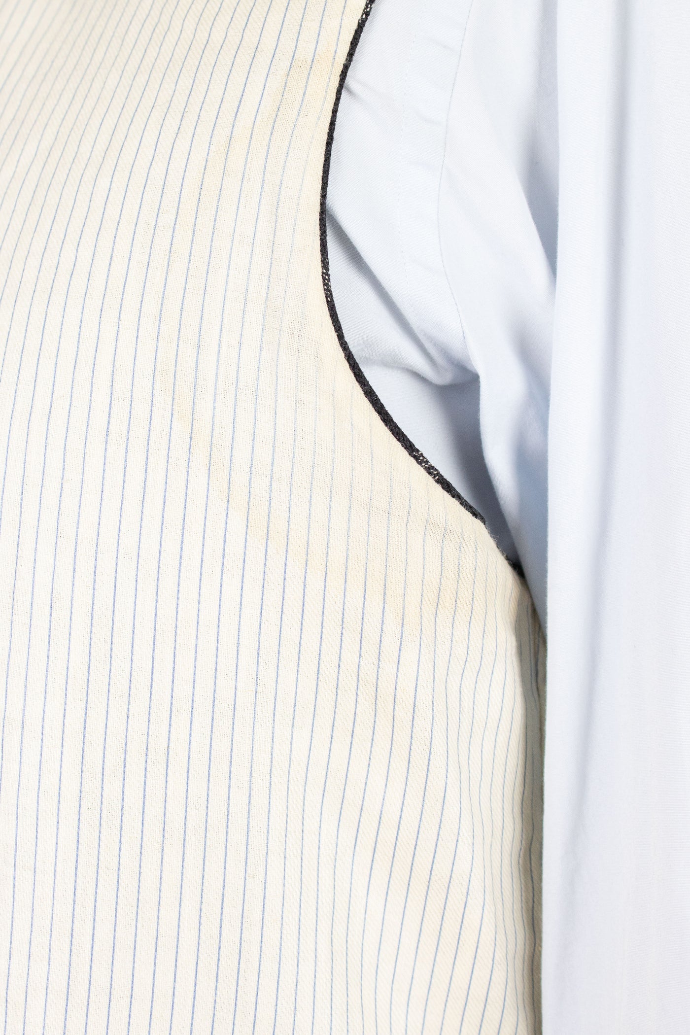 SWEDISH 1890S/1900S BLACK AND WHITE PATTERNED SINGLE BREASTED WAISTCOAT. SIZE CA EU 52