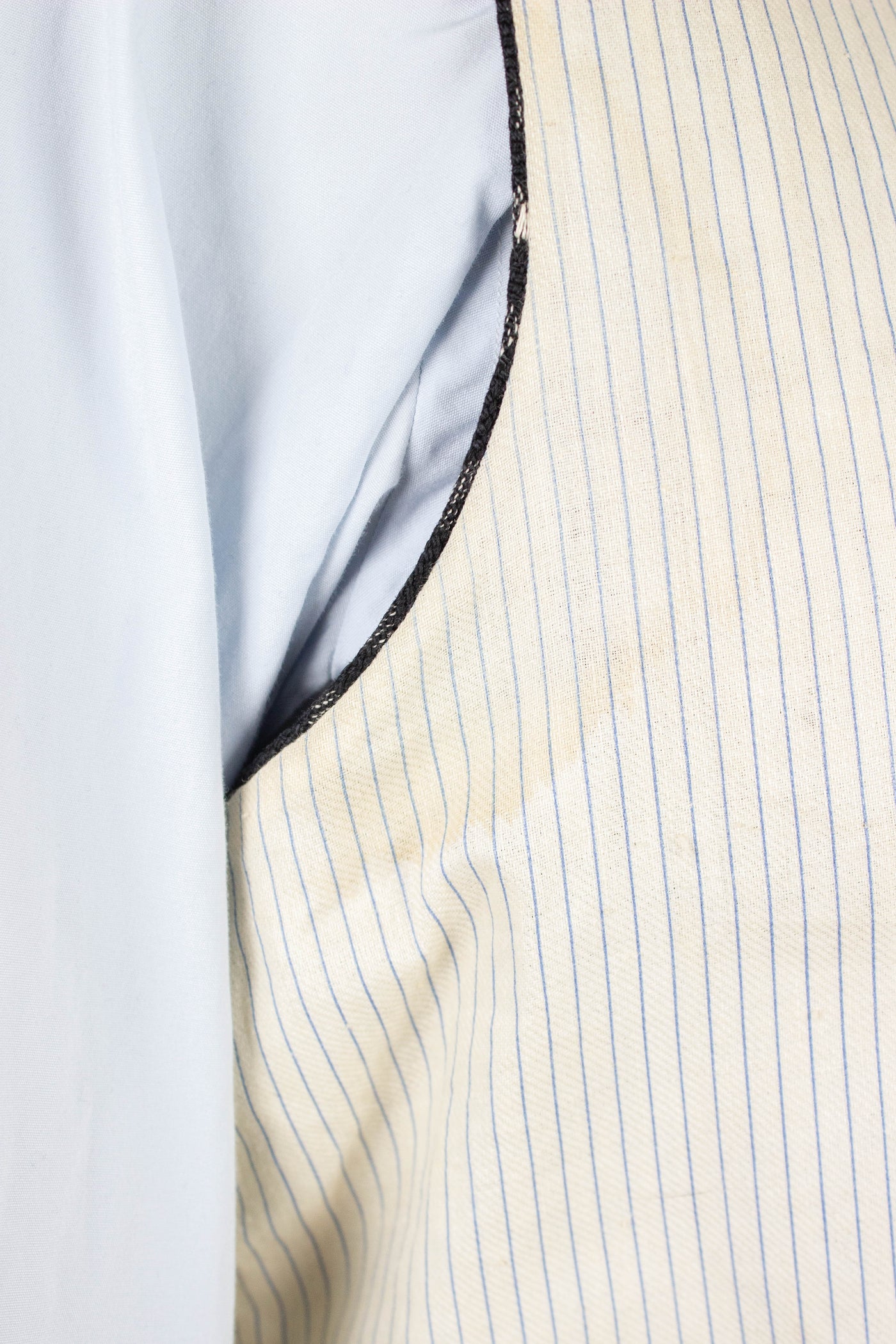 SWEDISH 1890S/1900S BLACK AND WHITE PATTERNED SINGLE BREASTED WAISTCOAT. SIZE CA EU 52