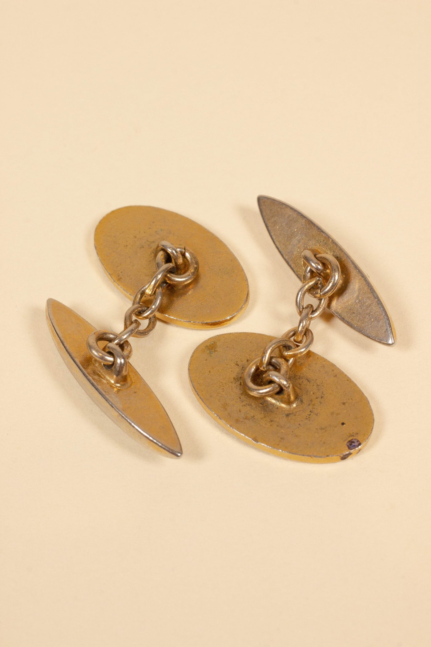 SWEDISH 1920S/1930S OVAL CUFFLINKS WITH BLUE AND WHITE FACE