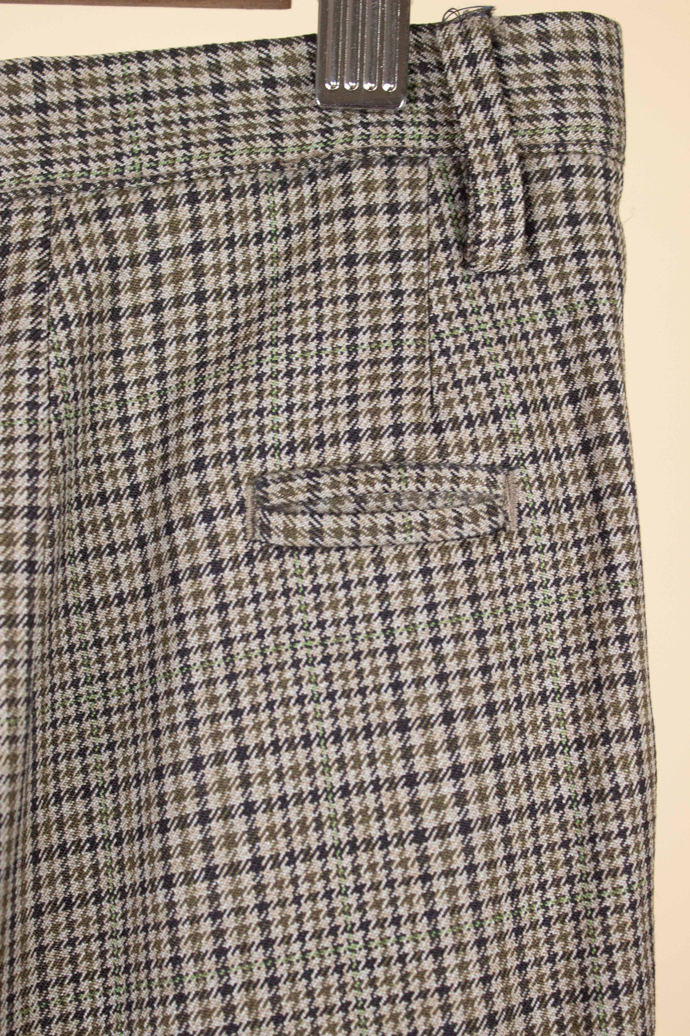 SWEDISH 1960S BROWN CHECKERED TWO PIECE SUIT BY WIDENGRENS. SIZE CA EU 46