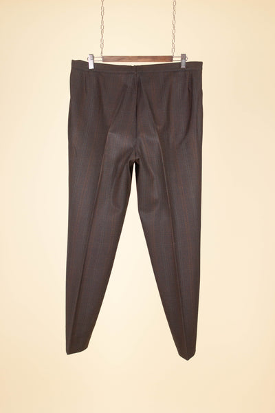 SWEDISH 1960S BROWN SINGLE BREASTED TWO TPIECE SUIT BY RYTTERKVIST. SIZE CA EU 50
