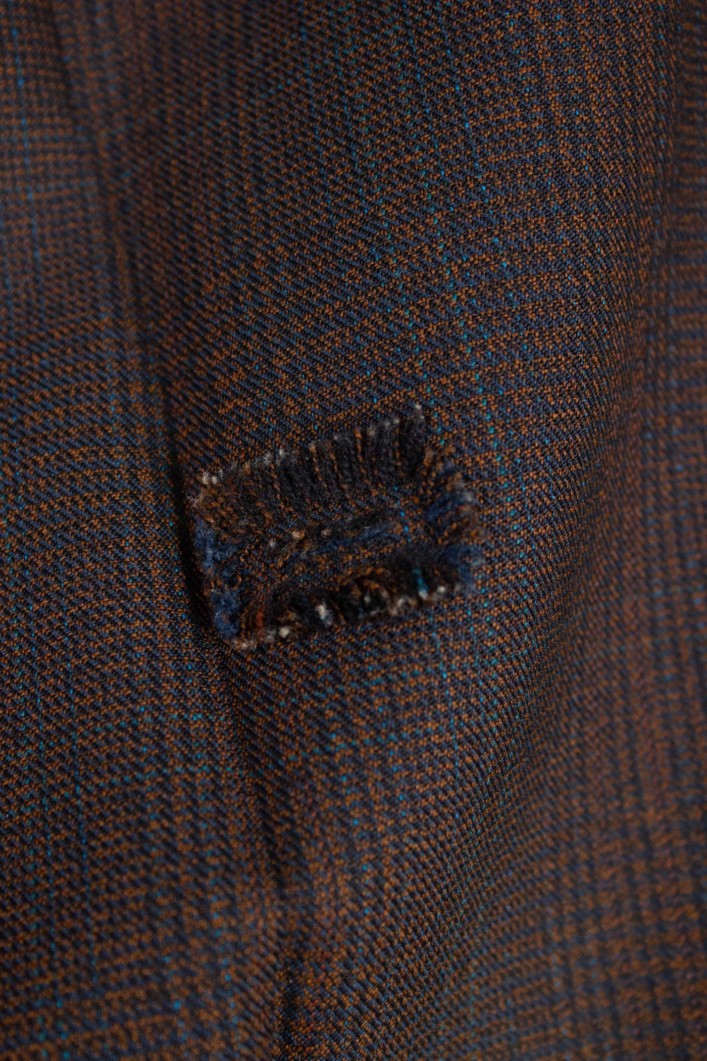 SWEDISH 1960S BROWN SINGLE BREASTED TWO TPIECE SUIT BY RYTTERKVIST. SIZE CA EU 50