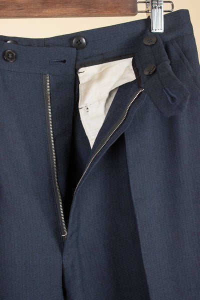 SWEDISH 1950S/1960s BLUE GREY TWO PIECE SINGLE BREASTED SUIT BY WIDENGRENS. SIZE CA EU 50