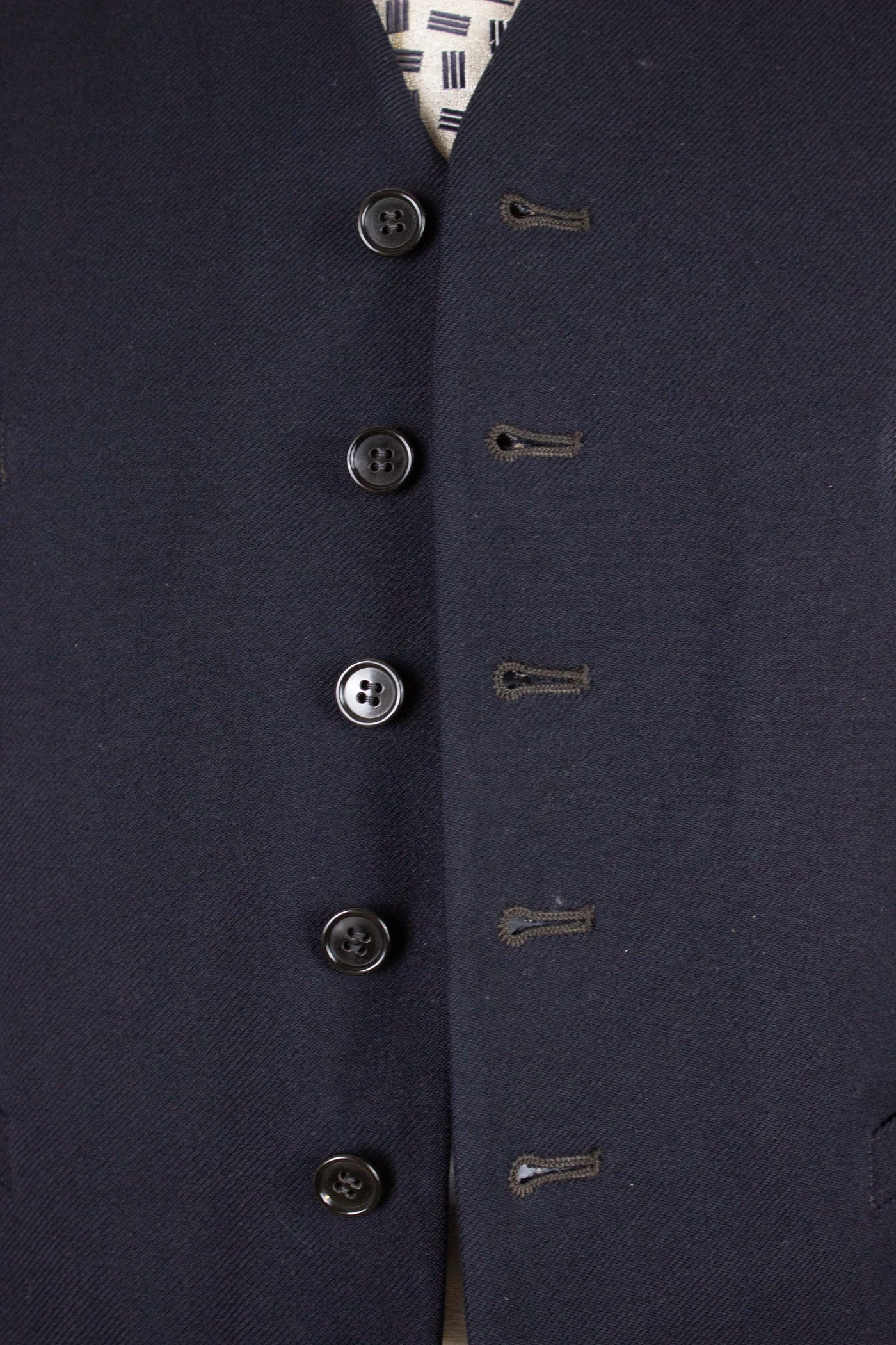 SWEDISH 1930S DARK BLUE DOUBLE BREASTED THREE PIECE SUIT BY PUB. SIZE CA EU 48