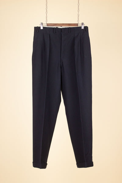 SWEDISH 1930S DARK BLUE DOUBLE BREASTED THREE PIECE SUIT BY PUB. SIZE CA EU 48