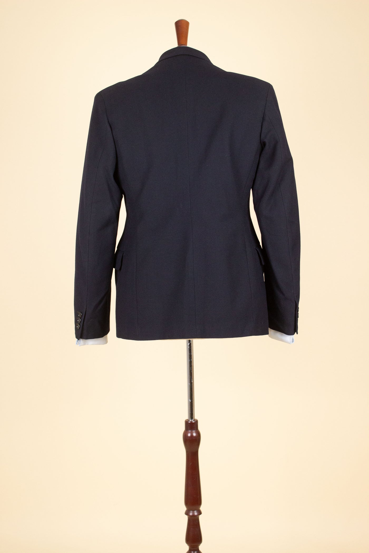 SWEDISH 1930S DARK BLUE DOUBLE BREASTED THREE PIECE SUIT BY PUB. SIZE CA EU 48