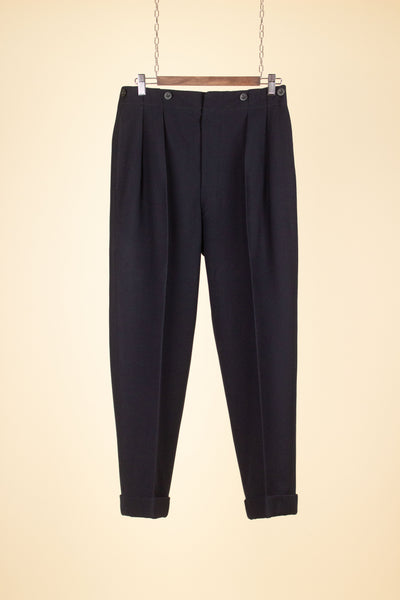 SWEDISH 1930S DARK BLUE TWO PIECE SINGLE BREASTED SUIT BY H.WISTRÖM. SIZE CA EU 44