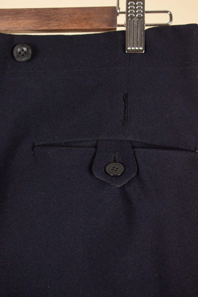 SWEDISH 1930S DARK BLUE TWO PIECE SINGLE BREASTED SUIT BY H.WISTRÖM. SIZE CA EU 44