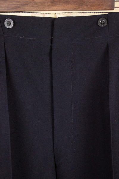 SWEDISH 1930S DARK BLUE TWO PIECE SINGLE BREASTED SUIT BY H.WISTRÖM. SIZE CA EU 44