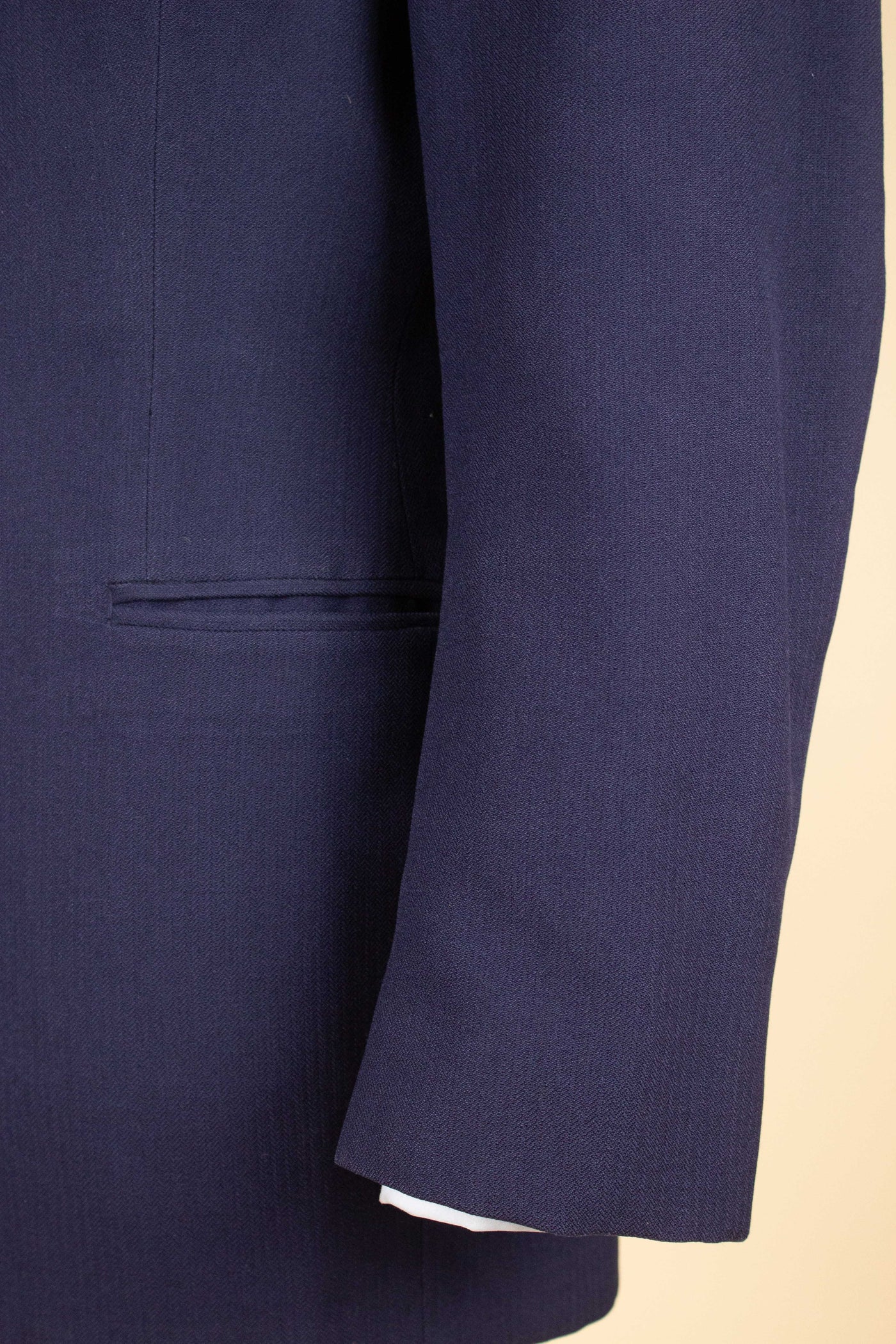 SWEDISH 1940S DARK BLUE TWO PIECE DOUBLE BREASTED SUIT BY RORY. SIZE CA EU 50
