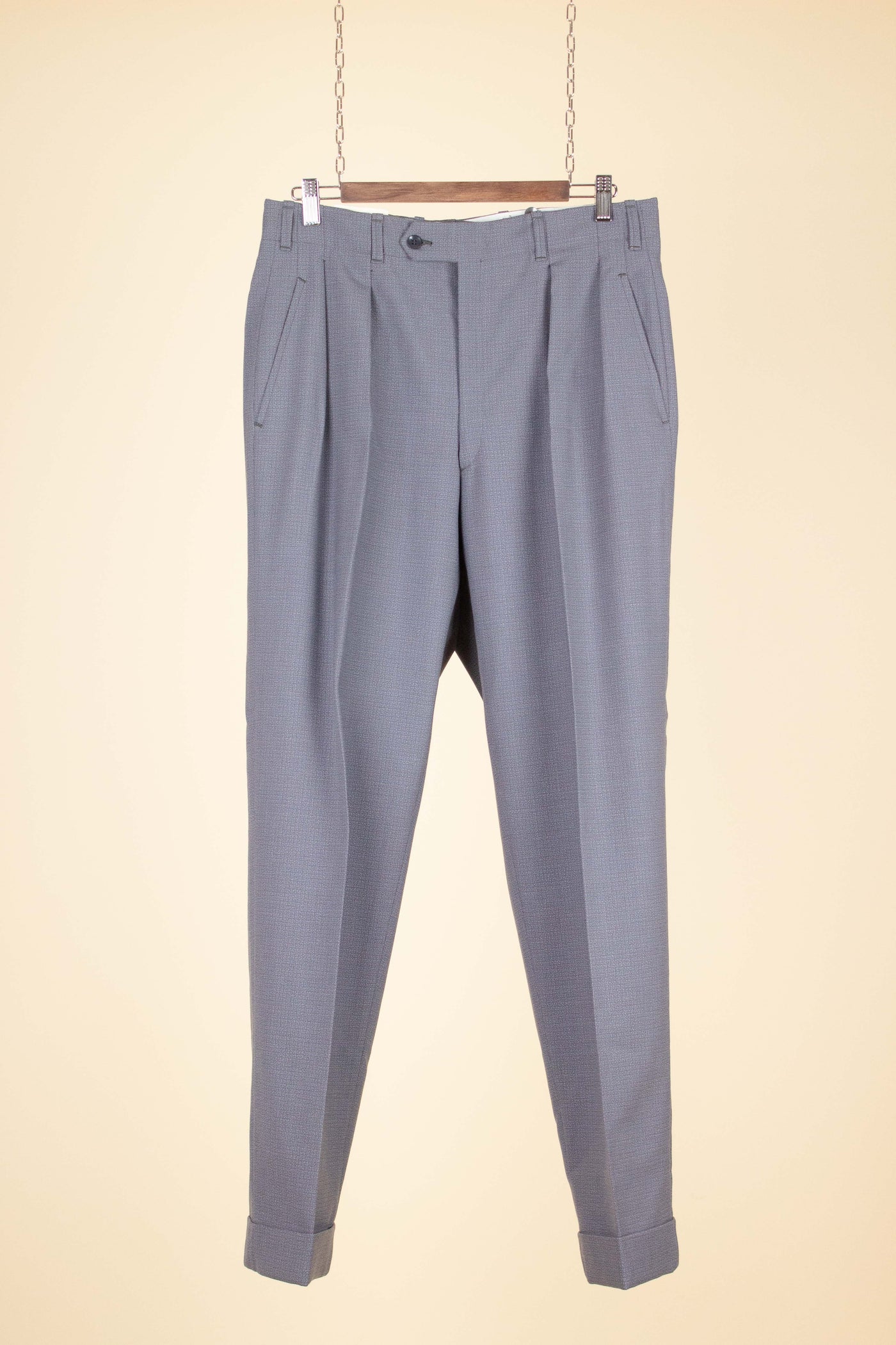SWEDISH 1940S/1950S GREY TWO PIECE DEADSTOCK SUIT BY FUNKMAN. SIZE CA EU 50