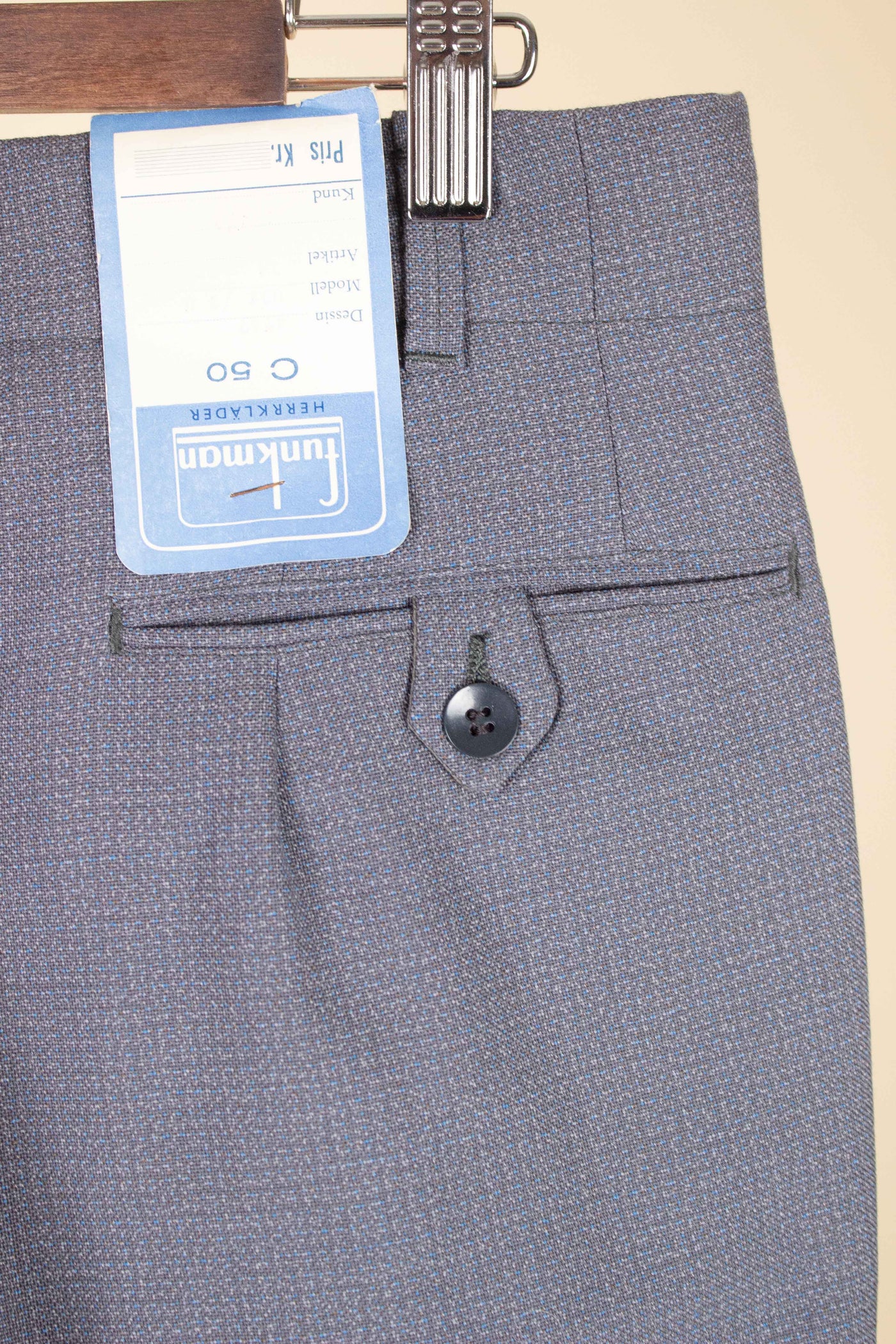 SWEDISH 1940S/1950S GREY TWO PIECE DEADSTOCK SUIT BY FUNKMAN. SIZE CA EU 50