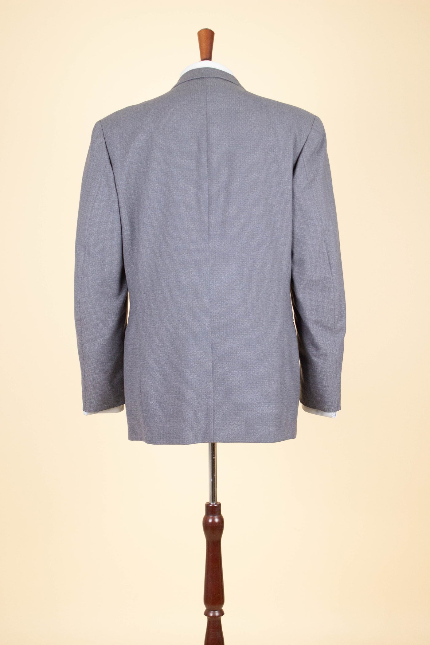SWEDISH 1940S/1950S GREY TWO PIECE DEADSTOCK SUIT BY FUNKMAN. SIZE CA EU 50