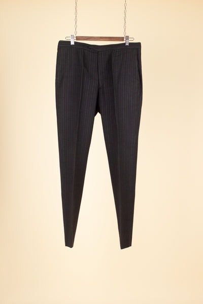 SWEDISH 1960S BLACK PINSTRIPE DOUBLE BRESTED SUIT BY MASTERHAND. SIZE CA EU 50