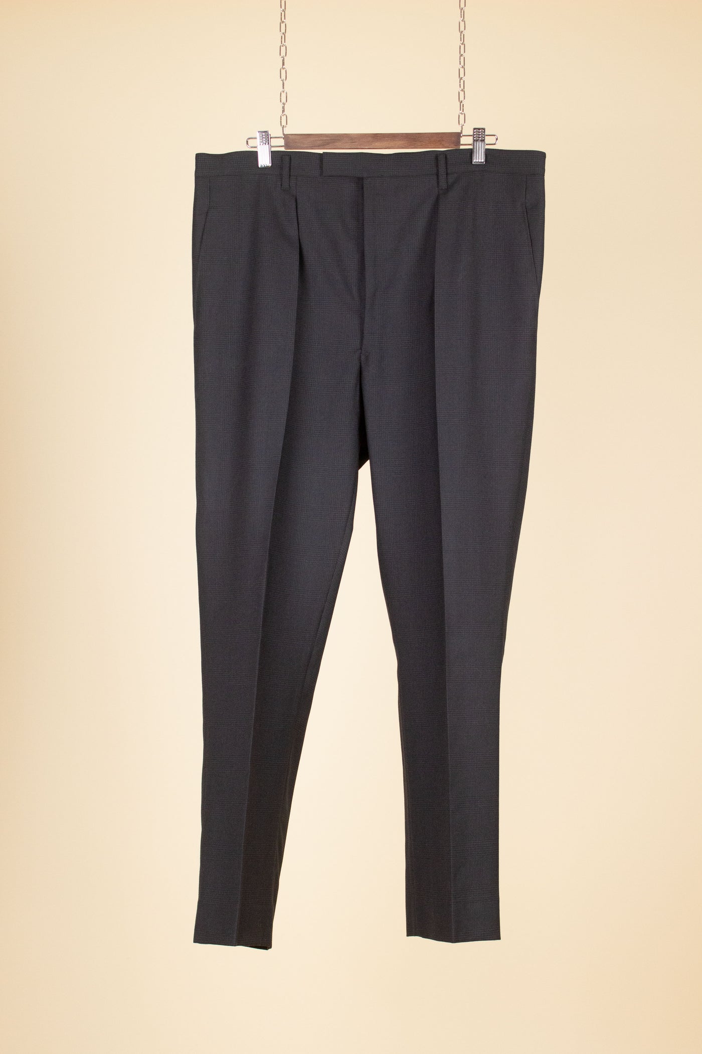 SWEDISH 1960S DARK GREY TWO PIECE SINGLE BREASTED DEADSTOCK SUIT BY UNKNOWN MAKER. SIZE CA EU 48