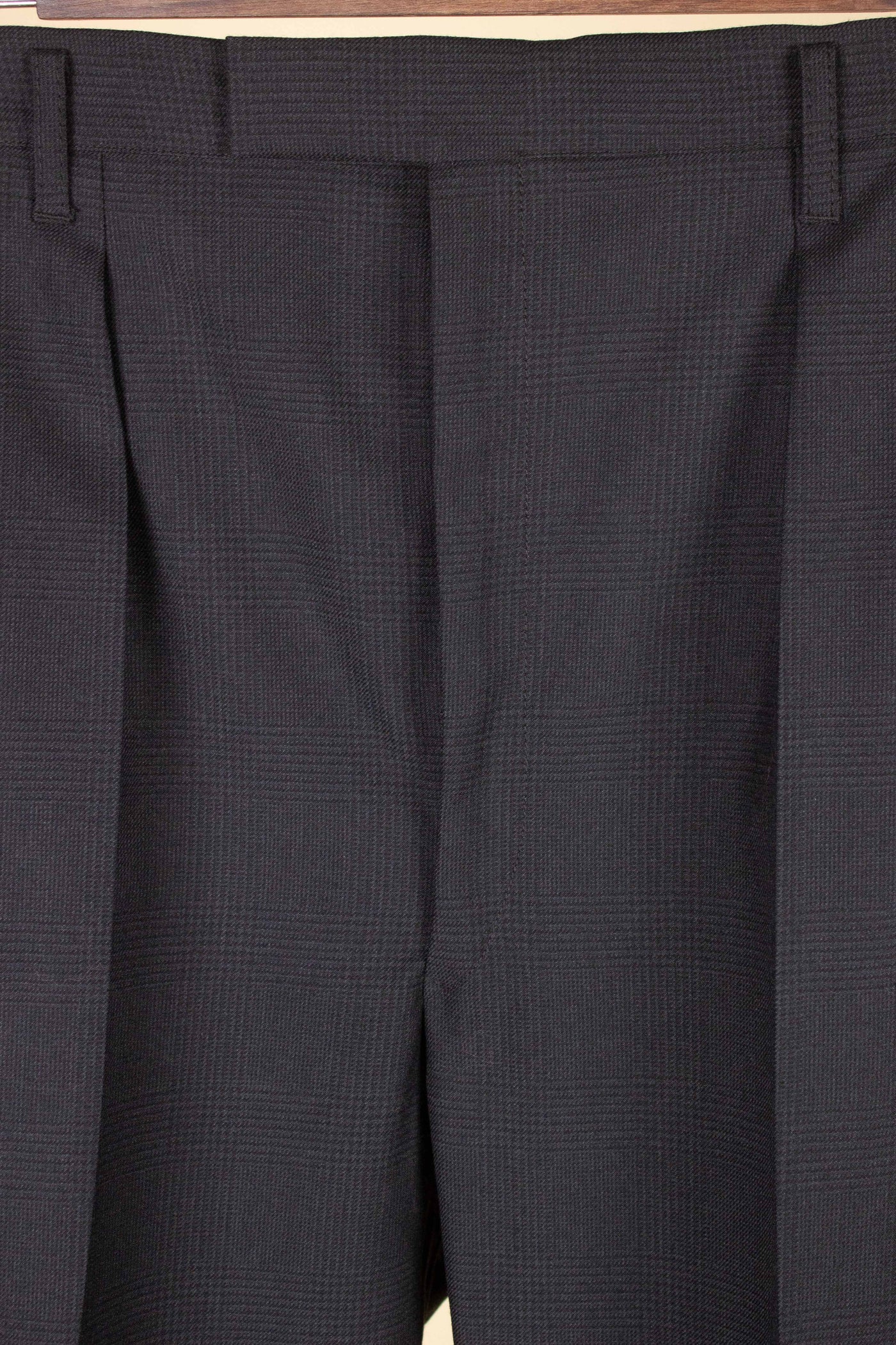 SWEDISH 1960S DARK GREY TWO PIECE SINGLE BREASTED DEADSTOCK SUIT BY UNKNOWN MAKER. SIZE CA EU 48