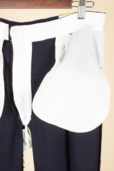 SWEDISH 1960S DARK BLUE DEADSTOCK DOUBLE BREASTED SUIT BY FUNK. SIZE CA EU 48