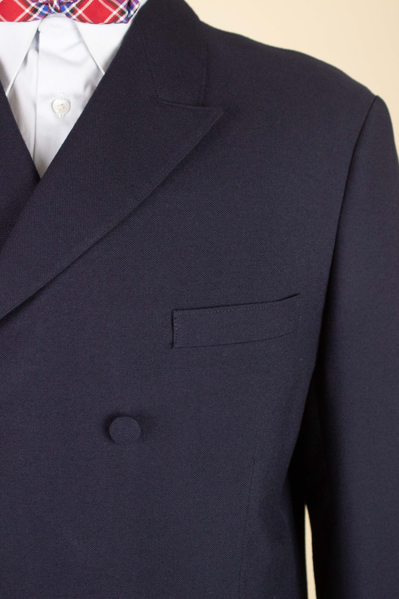 SWEDISH 1960S DARK BLUE DEADSTOCK DOUBLE BREASTED SUIT BY FUNK. SIZE CA EU 48