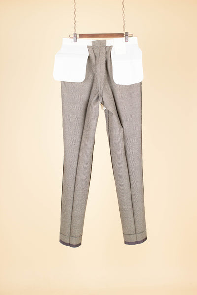 SWEDISH 1960S GREY TWO PIECE PRINCE OF WALES DEADSTOCK SUIT BY PINGVIN. SIZE CA EU 48