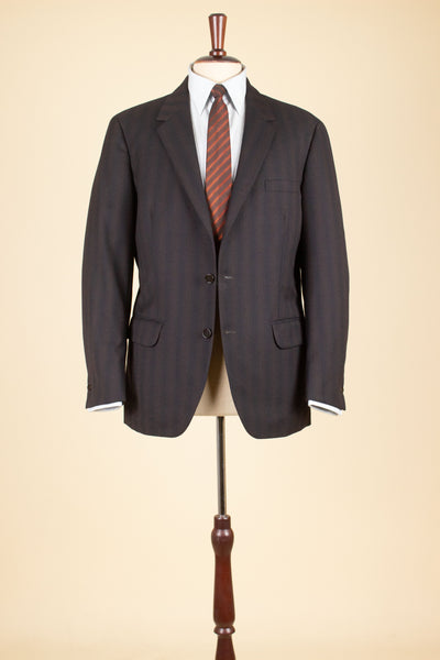 SWEDISH 1950S TWO PIECE BROWN SINGLE BREASTED SUIT BY HOLLYWOOD. SIZE CA EU 48