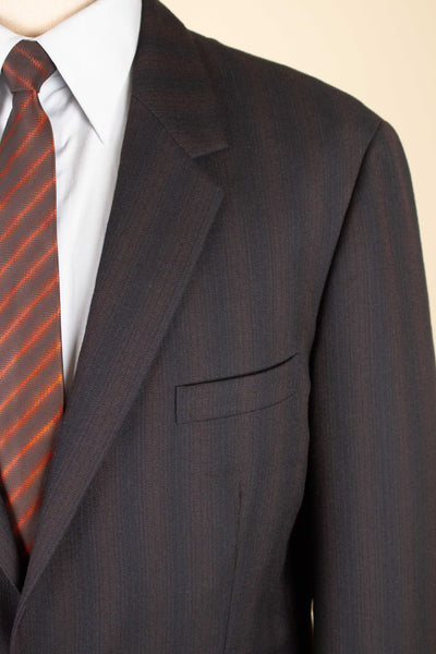 SWEDISH 1950S TWO PIECE BROWN SINGLE BREASTED SUIT BY HOLLYWOOD. SIZE CA EU 48