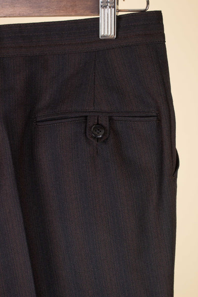 SWEDISH 1950S TWO PIECE BROWN SINGLE BREASTED SUIT BY HOLLYWOOD. SIZE CA EU 48