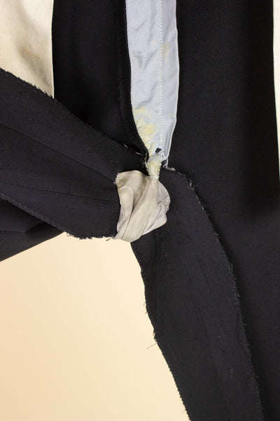 SWEDISH 1950S BLACK TWO PIECE SINGLE BREASTED SUIT, MAKER UNKNOWN. SIZE CA EU 56