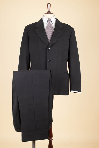 SWEDISH 1950S BLACK TWO PIECE SINGLE BREASTED SUIT, MAKER UNKNOWN. SIZE CA EU 56