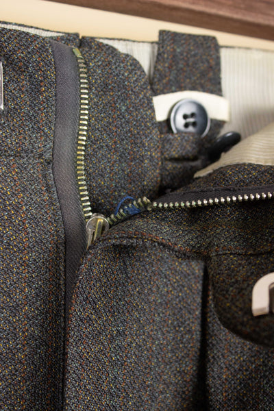 SWEDISH 1960 BESPOKE GREY TWO PIECE SUIT BY PAUL U BERGSTRÖM. SIZE CA EU 46