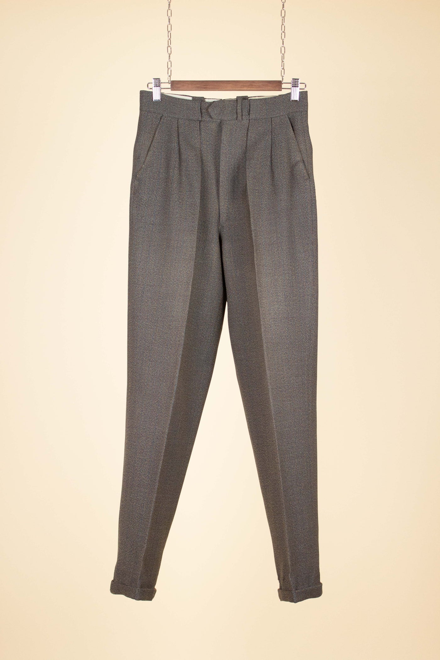 SWEDISH 1960 BESPOKE GREY TWO PIECE SUIT BY PAUL U BERGSTRÖM. SIZE CA EU 46