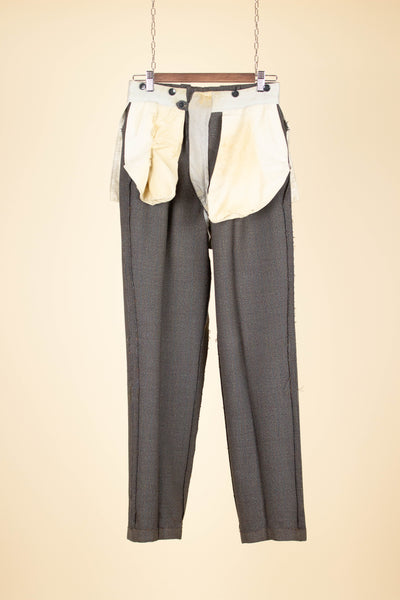 SWEDISH 1960 BESPOKE GREY TWO PIECE SUIT BY PAUL U BERGSTRÖM. SIZE CA EU 46