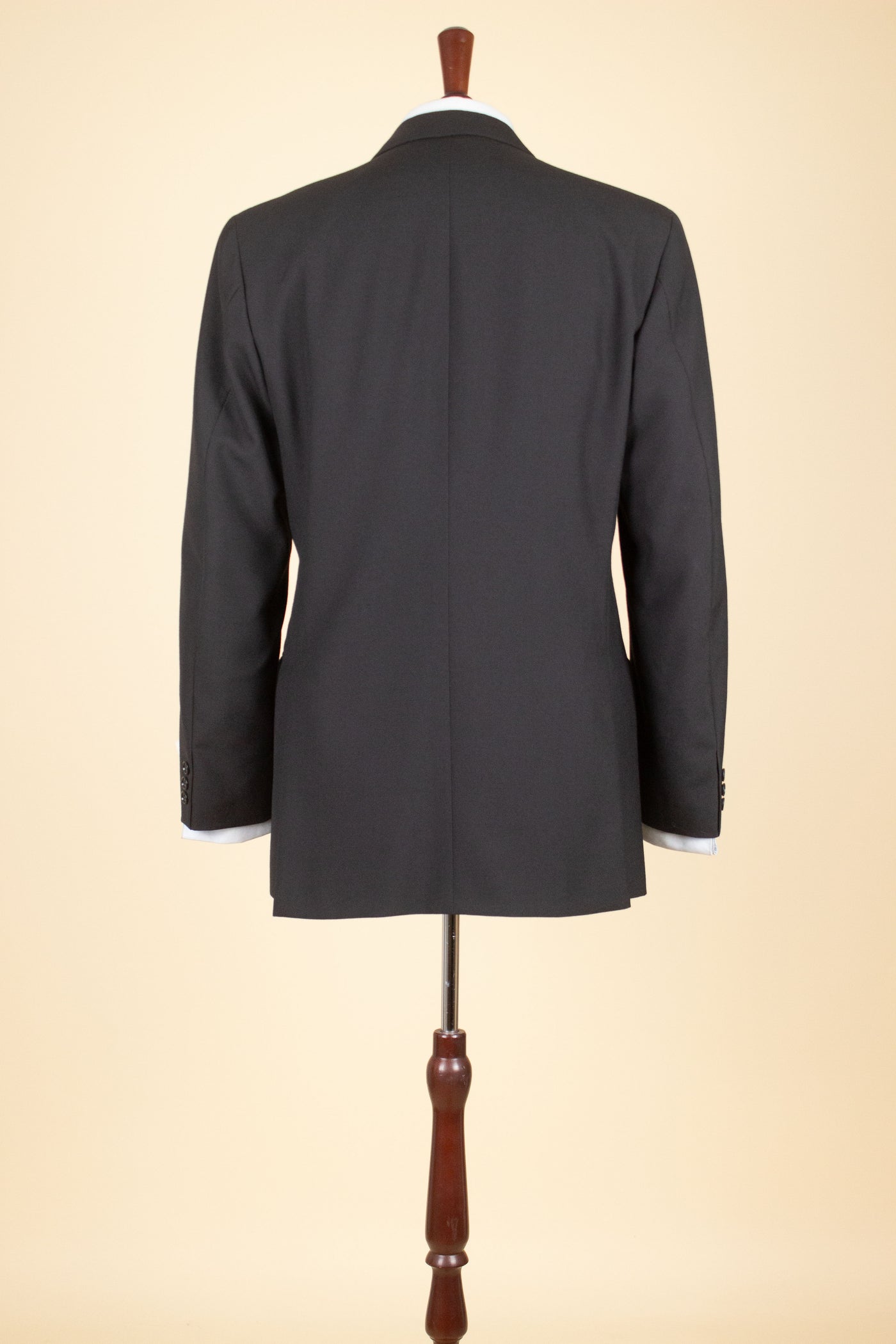 SWEDISH 1960S DEADSTOCK BLACK DOUBLE BREASTED TWO PIECE SUIT BY JUNEX. SIZE CA EU 48/44