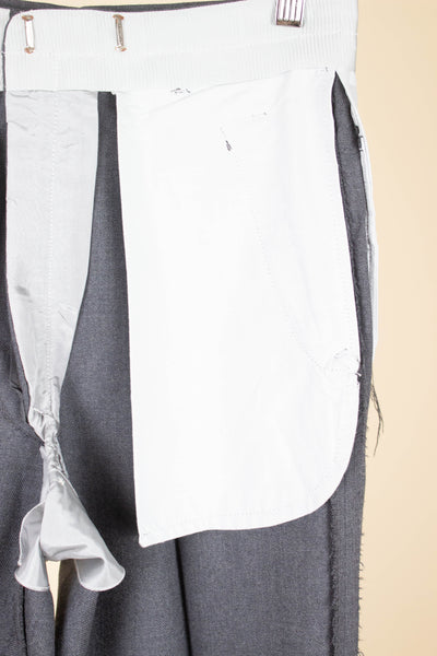 SWEDISH 1950S DEADSTOCK TWO PIECE SINGLE BREASTED MID GREY SUIT BY TEDDER. SIZE CA EU 44