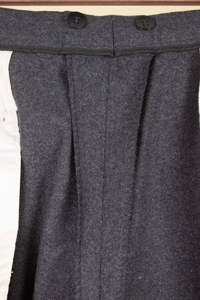 SWEDISH 1950S GREY HEAVYWEIGHT TWO PIECE SUIT BY WIDENGRENS. SIZE CA EU 52