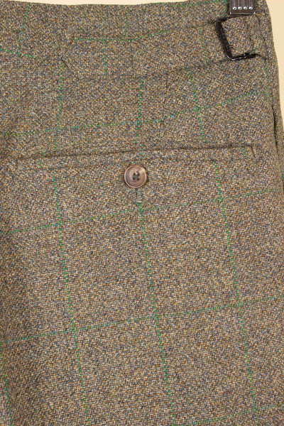 BRITISH 1967 BESPOKE BROWN AND GREEN CHECKERED THREE PIECE TWEED SUIT. SIZE CA EU 46