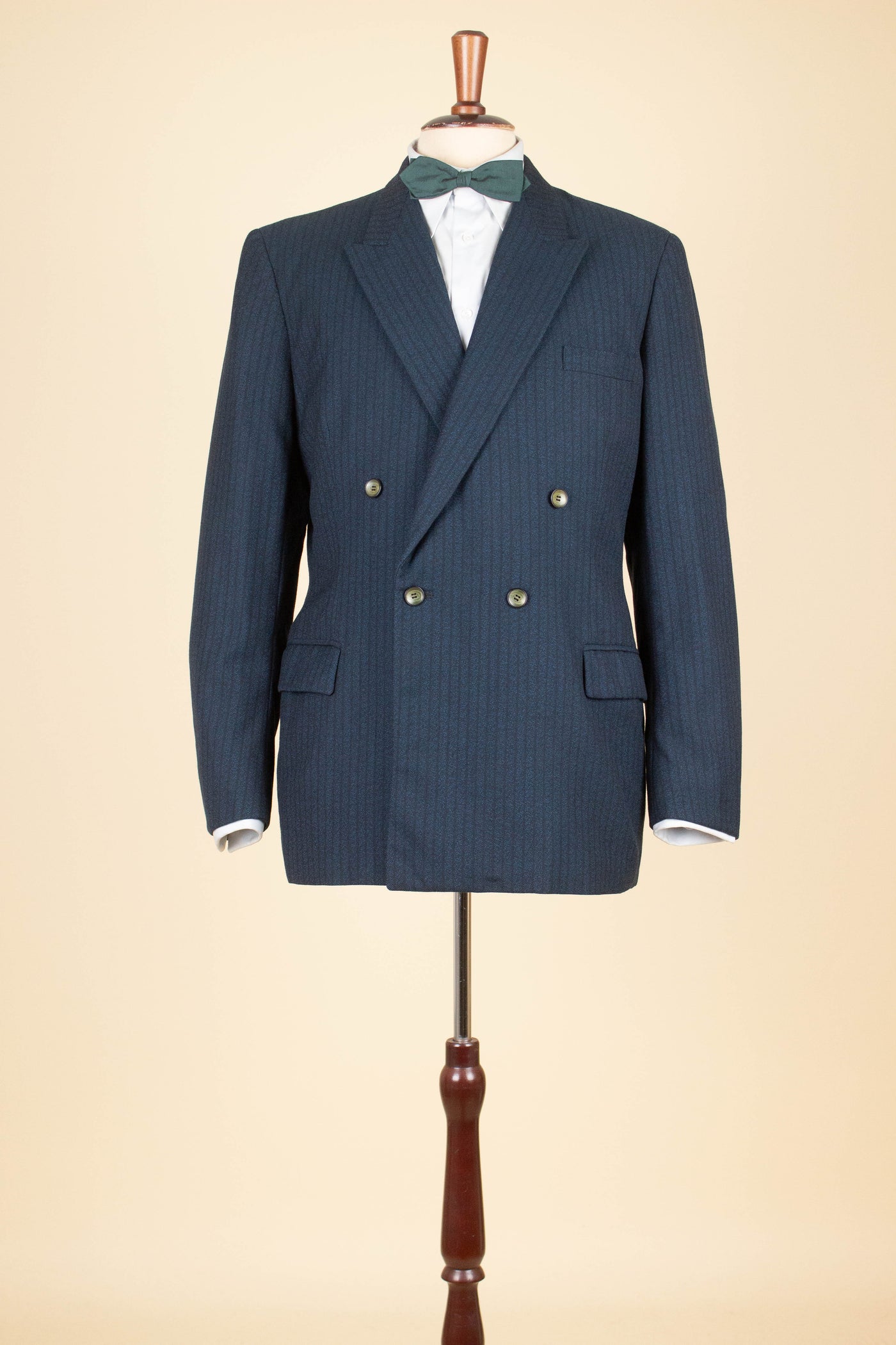 SWEDISH 1950S BLUE STRIPED DOUBLE BREASTED SUIT BY STILI. SIZE CA EU 50