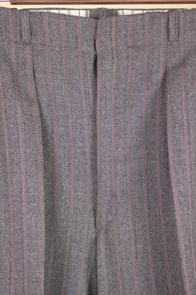SWEDISH 1940S DEADSTOCK GREY THREE PIECE DOUBLE BREASTED SUIT BY ARS. SIZE CA EU 50