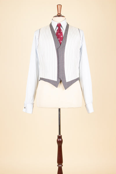SWEDISH 1940S DEADSTOCK GREY THREE PIECE DOUBLE BREASTED SUIT BY ARS. SIZE CA EU 50