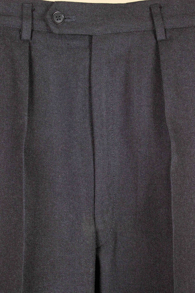 SWEDISH 1950S GREY DOUBLE BREASTED TWO PIECE SUIT BY UNKNOWN MAKER. SIZE CA EU 46