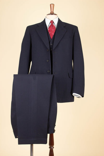 SWEDISH 1950 DARK BLUE THREE PIECE SINGLE BREASTED SUIT BY J.T. WIKSTRÖM. SIZE CA EU 50