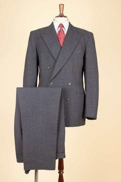 SWEDISH 1950S GREY TWO PIECE DOUBLE BREASTED SUIT BY MAGNI. SIZE CA EU 50