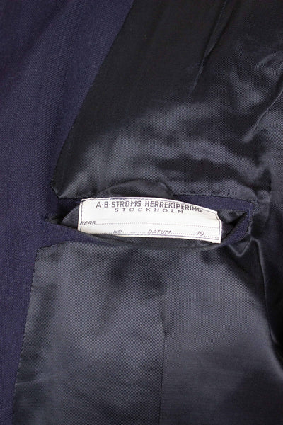 SWEDISH 1940S/1950S BLUE THREE PIECE BESPOKE SUIT BY STRÖMS. SIZE CA EU 50