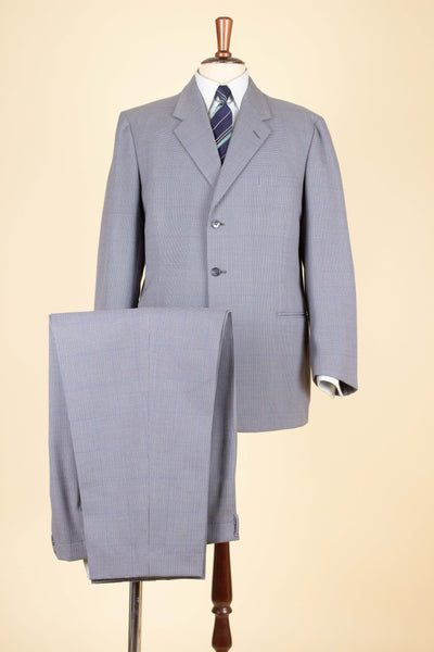 SWEDISH 1950S LIGHT GREY WINDOWPANE TWO PIECE SUIT BY KABOM. SIZE CA EU 50-52