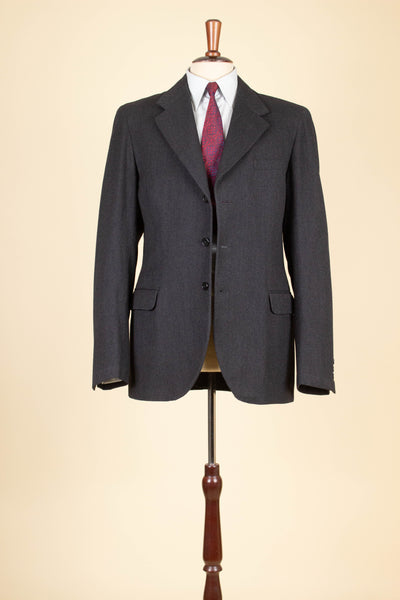 SWEDISH 1940S DARK GREY HERRINGBONE TWO PIECE SINGLE BREASTED SUIT BY STADION. SIZE CA EU 46