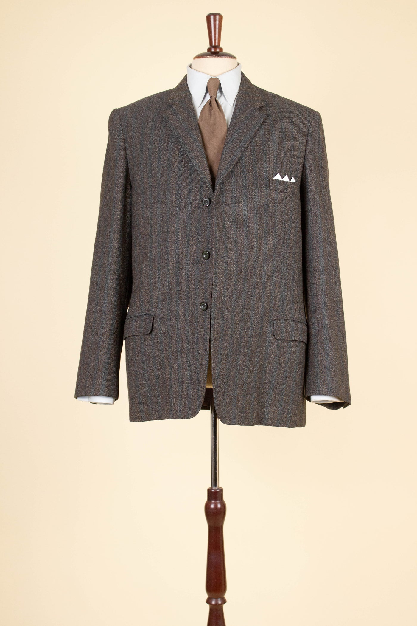 BRITISH 1950S/1960S BROWN-GREEN TWO PIECE SINGLE BREASTED BESPOKE SUIT. SIZE CA EU 52-54