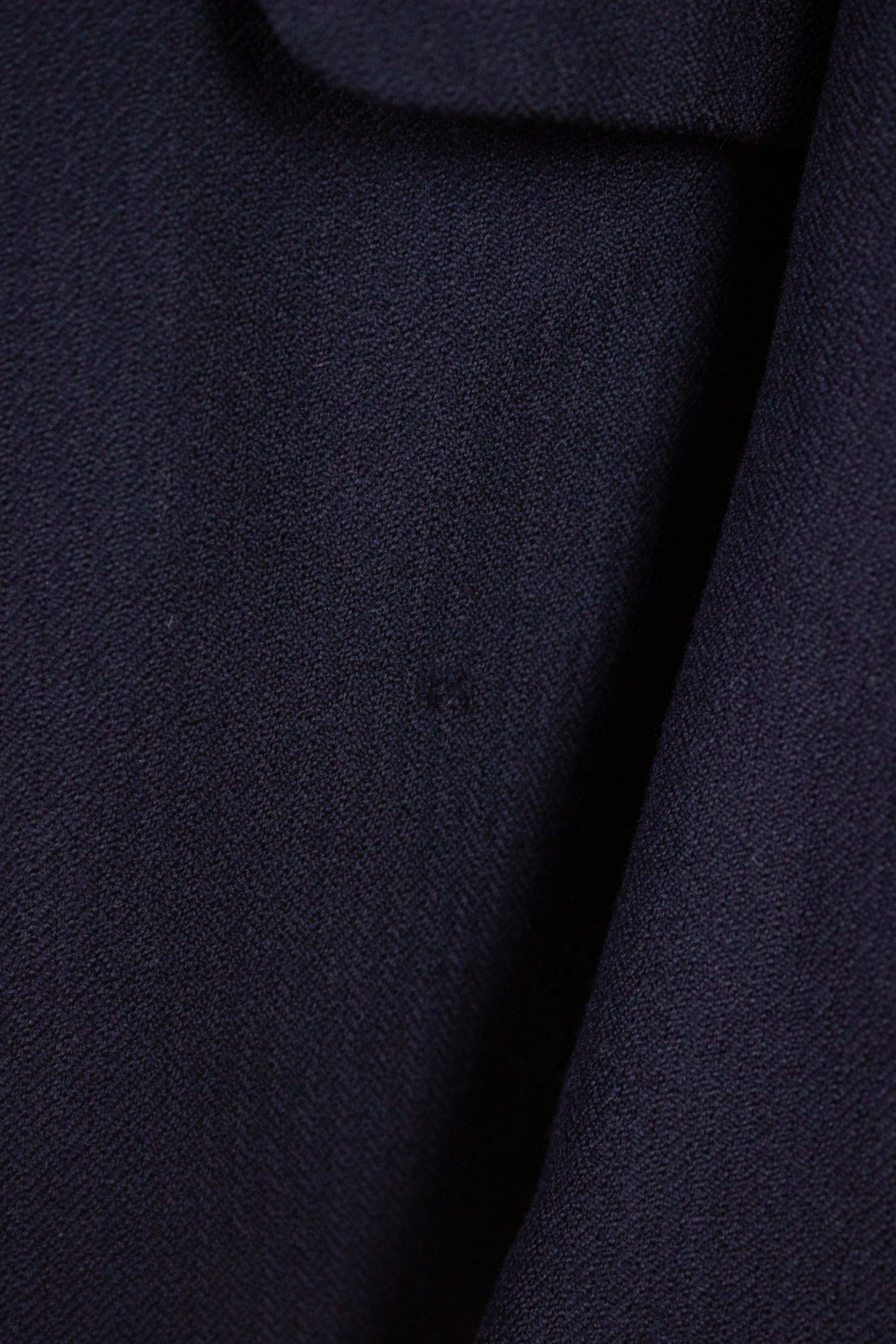 SWEDISH 1930S/1940S DARK BLUE THREE PIECE SINGLE BREASTED SUIT BY KABOM. SIZE CA EU 50-52